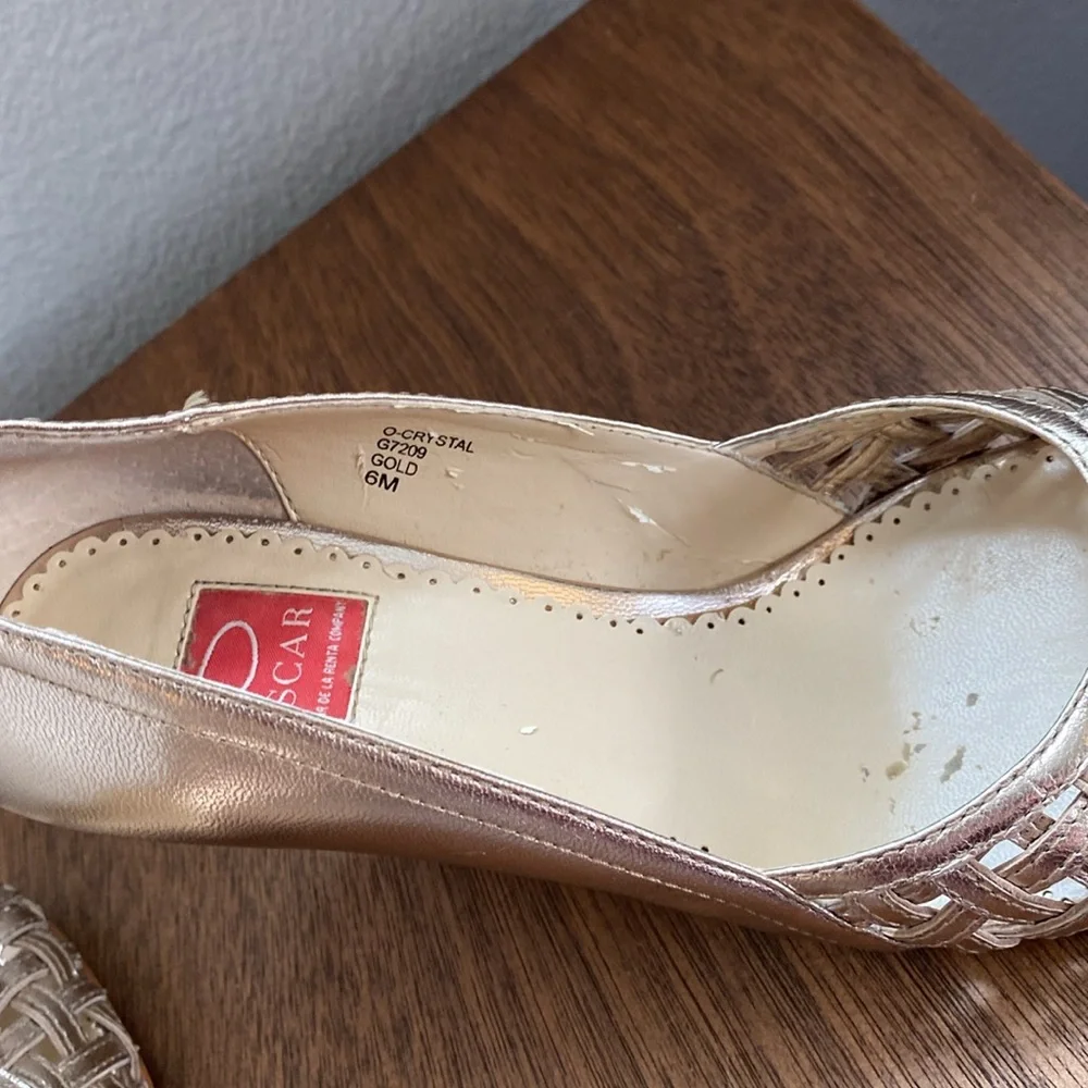 Oscar by Oscar de la Renta Gold Weaved Crystal Open Toe Wedge Heels, Women's 6 M
